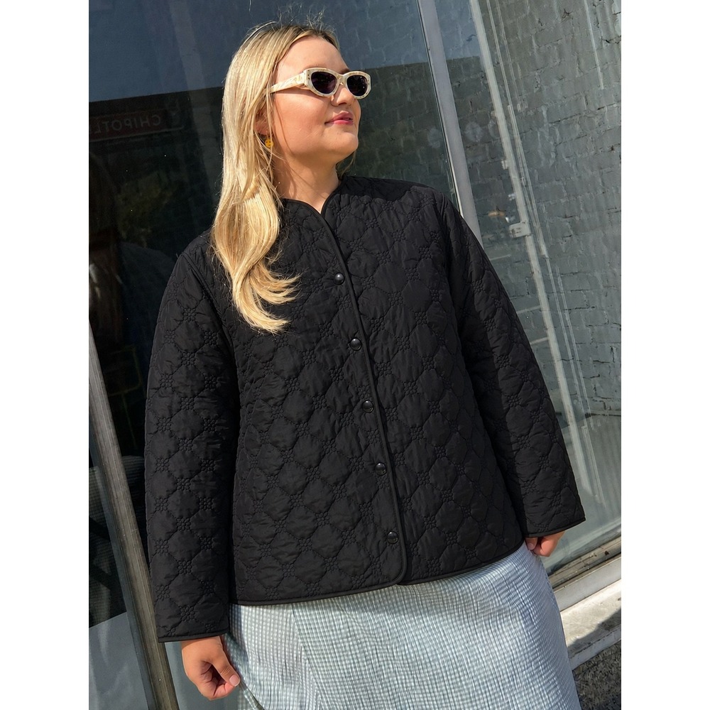 Lisa Says Gah Quilted Jacket XL / XXL NWT Black Puffer Lightweight Liner Button - Picture 1 of 8